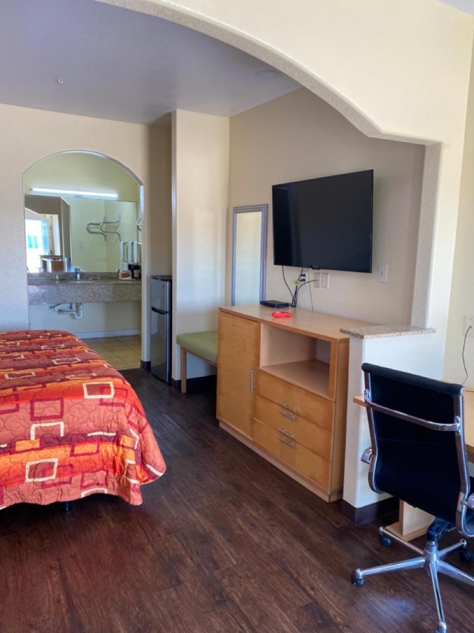 Relax Inn & Suites แองเกิลตัน ภายนอก รูปภาพ